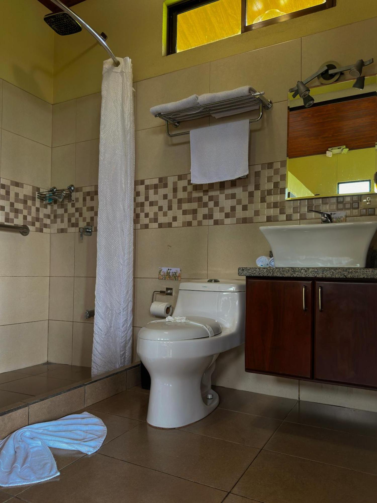 Arenal Roca Suites La Fortuna Екстериор снимка