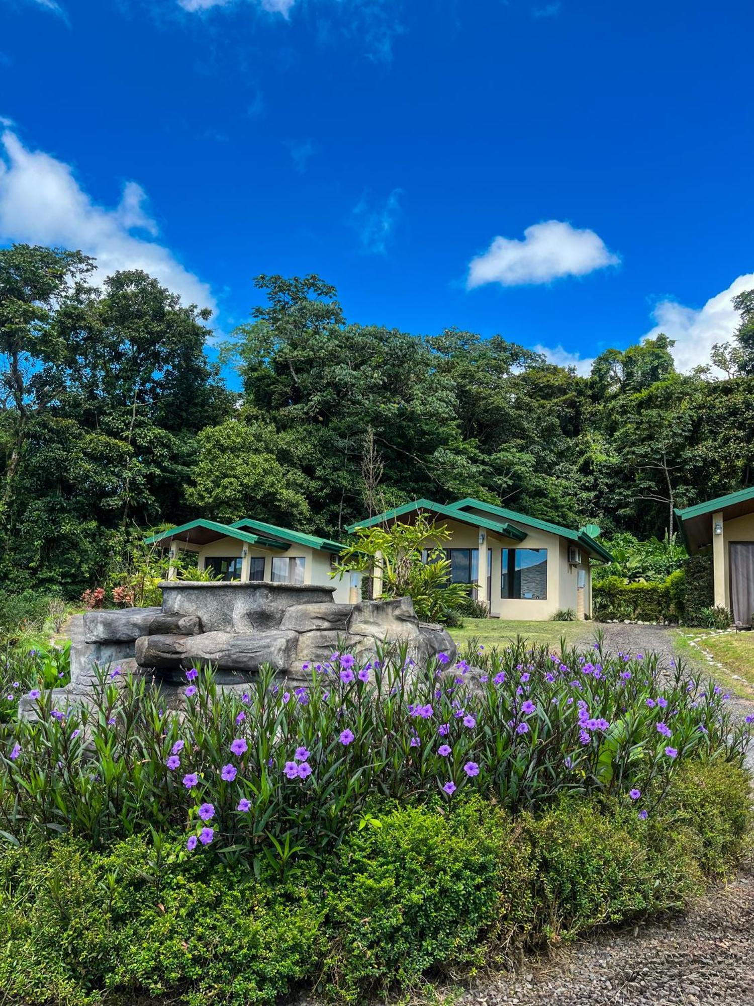 Arenal Roca Suites La Fortuna Екстериор снимка